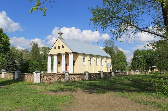 Костёл в Новой Мыши