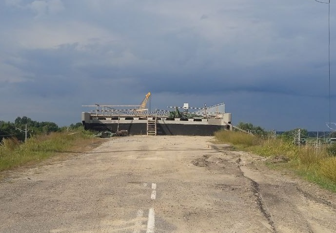 Сразу за Нехачево строят новый мост через железную дорогу