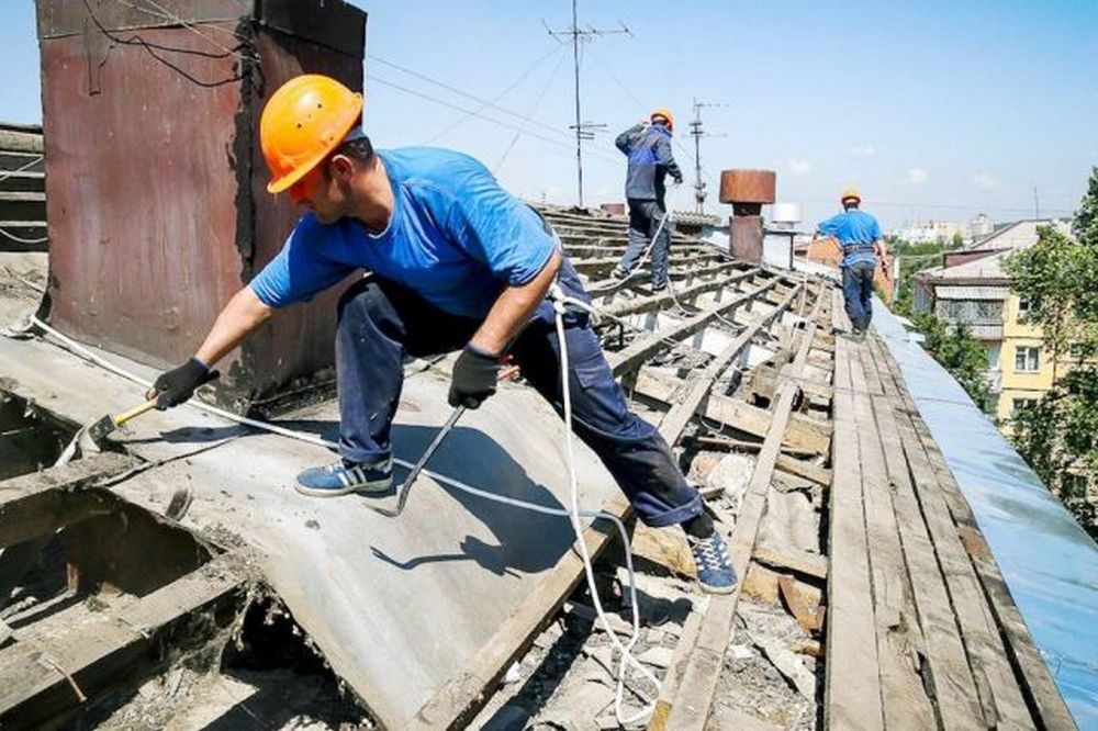 В Барановичах после капремонта в доме затопило квартиру